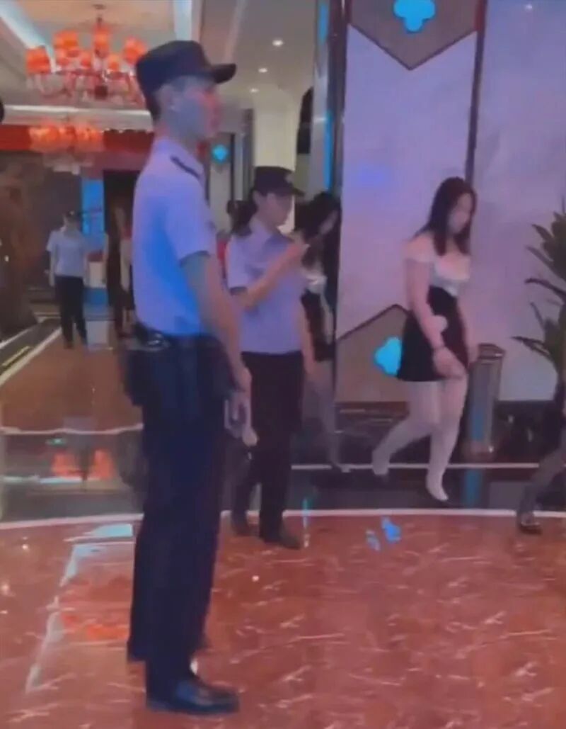 杭州深夜突袭夜场上演扫黄风暴6